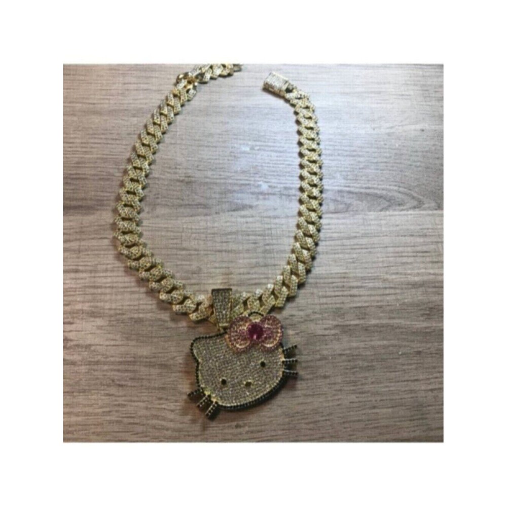 Hello Kitty Gold-Tone Rhinestone Pendant Necklace with Pink Bow
